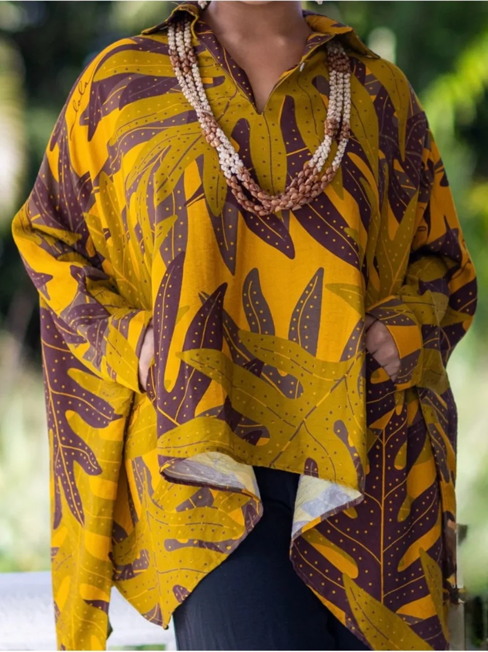 Simply Sisters NWT Makuahine Blouse Women’s Small Oversized Style w/ Free Gift - Picture 5 of 6